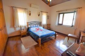 Image No.24-4 Bed House for sale