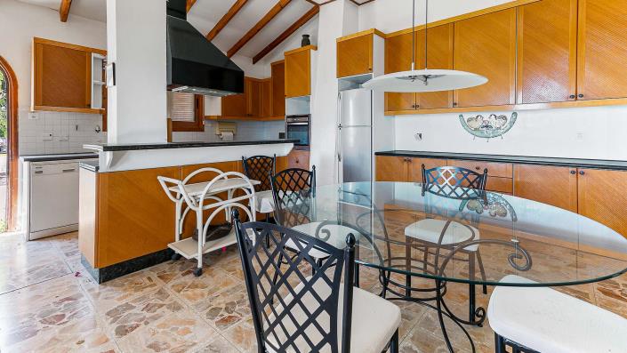 Image No.16-Maison de 4 chambres à vendre à Pissouri