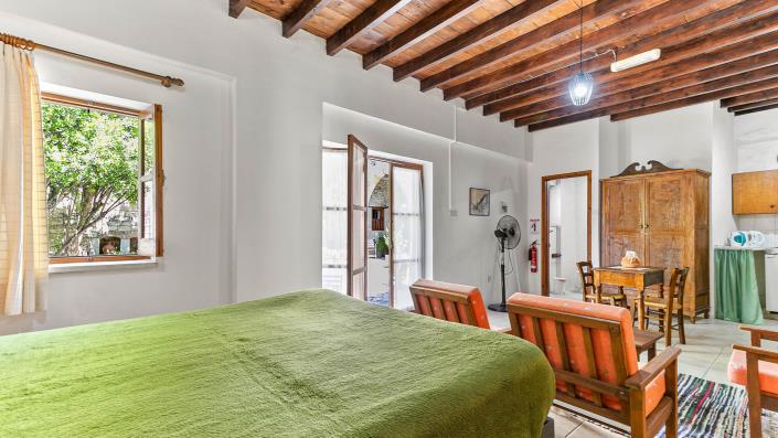 Image No.25-8 Bed Hotel for sale