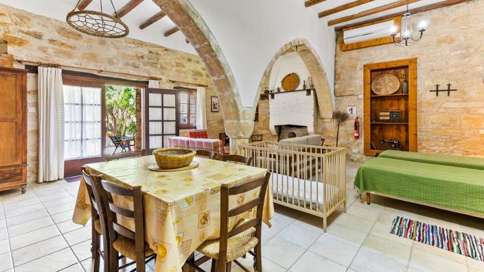 Image No.29-8 Bed Hotel for sale