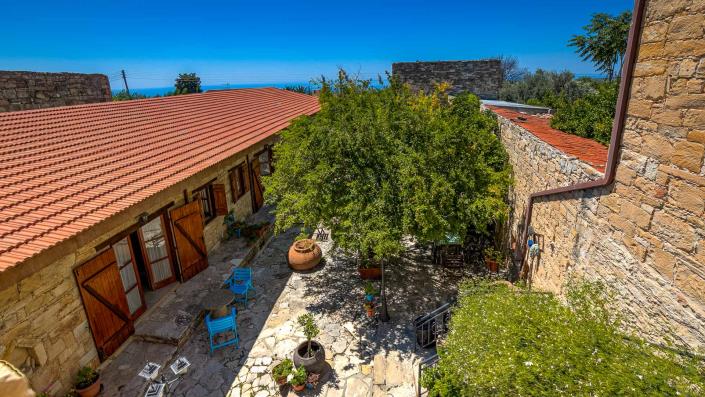 Image No.33-8 Bed Hotel for sale