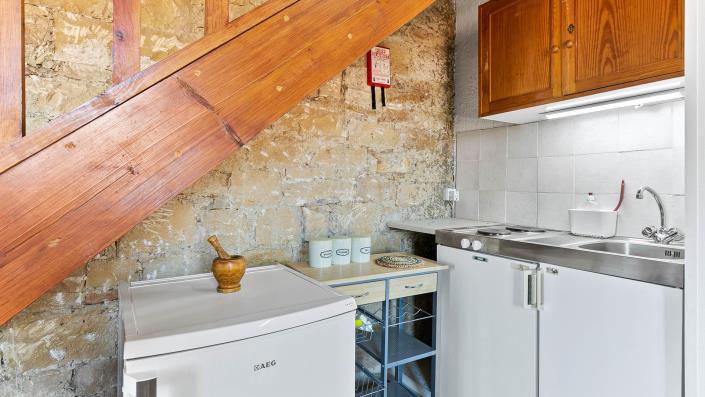 Image No.42-8 Bed Hotel for sale