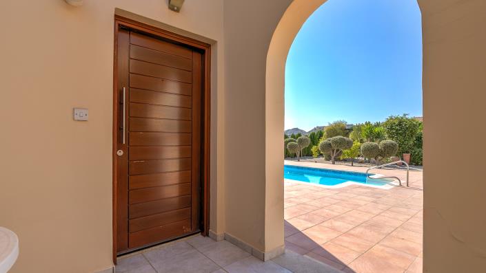 Image No.2-4 Bed Villa / Detached for sale