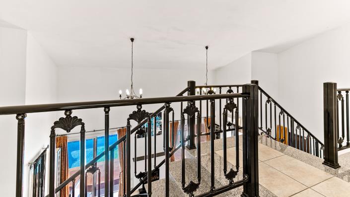 Image No.20-4 Bed Villa / Detached for sale