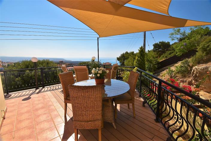 Image No.1-3 Bed Villa / Detached for sale