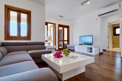 QZ02---Aphrodite-Hills-Cyprus-Holiday-Sun-Apartment--18-