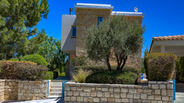 Image No.3-3 Bed Villa for sale