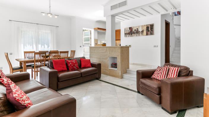 Image No.9-3 Bed Villa for sale