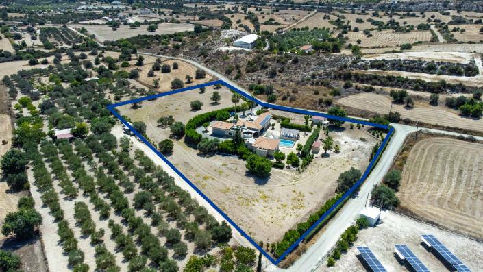 Image No.8-6 Bed Villa / Detached for sale