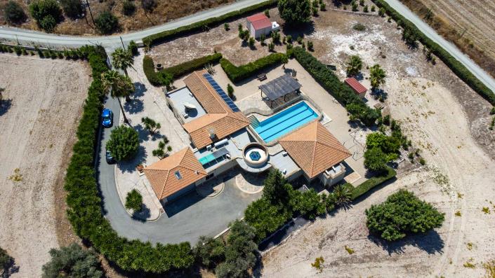 Image No.5-6 Bed Villa / Detached for sale