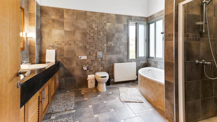 Image No.26-6 Bed Villa / Detached for sale