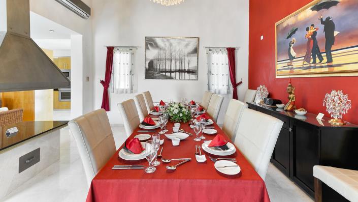 Image No.31-6 Bed Villa / Detached for sale