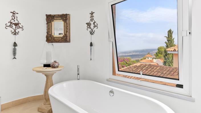 Image No.7-4 Bed Villa / Detached for sale