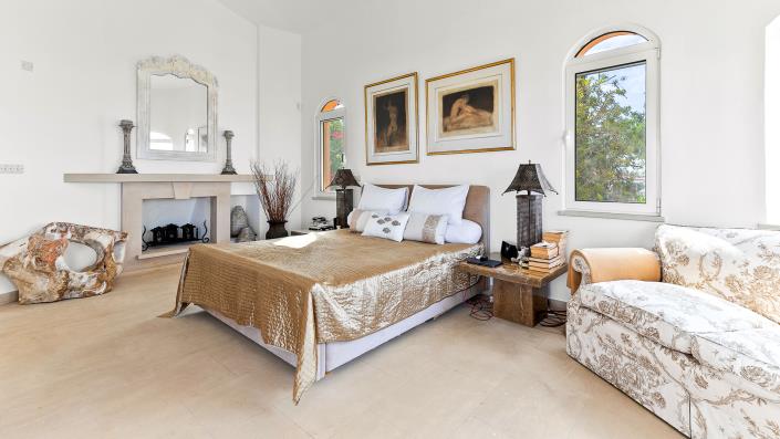 Image No.9-4 Bed Villa / Detached for sale