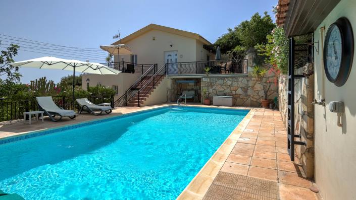 Image No.8-3 Bed Villa / Detached for sale