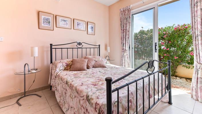 Image No.25-3 Bed Villa / Detached for sale