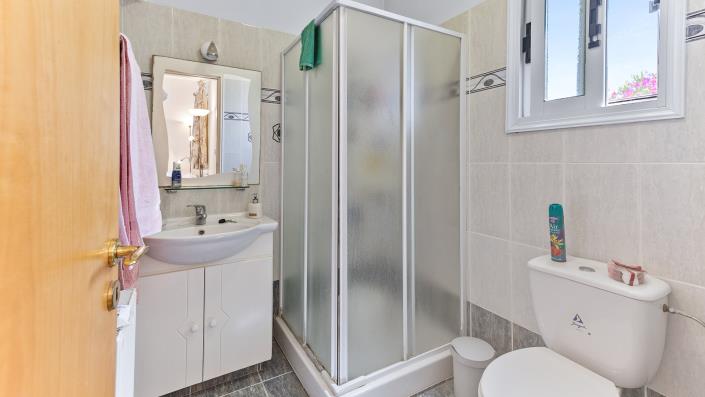 Image No.30-3 Bed Villa / Detached for sale