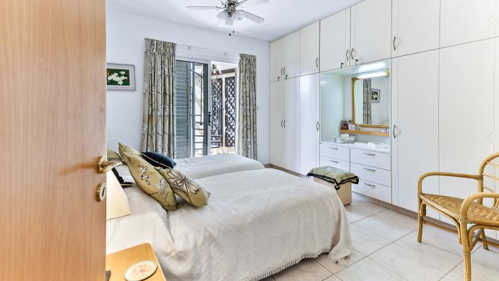 Image No.31-3 Bed Villa / Detached for sale