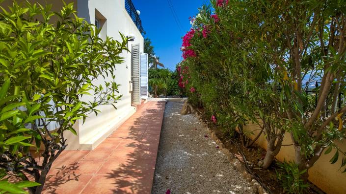 Image No.37-3 Bed Villa / Detached for sale