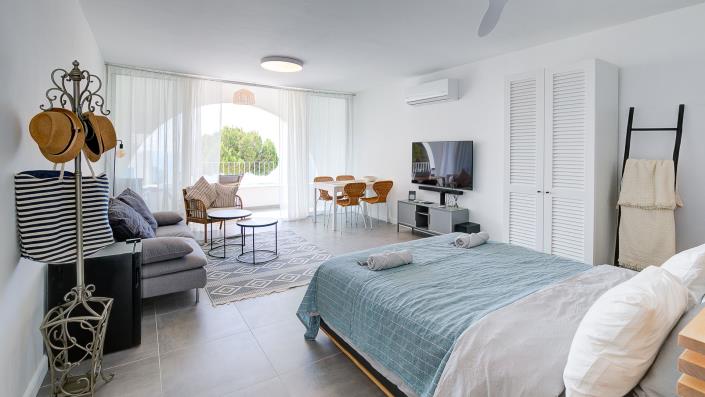 Image No.7-Studio for sale