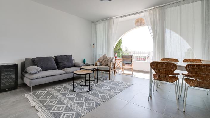 Image No.11-Studio for sale