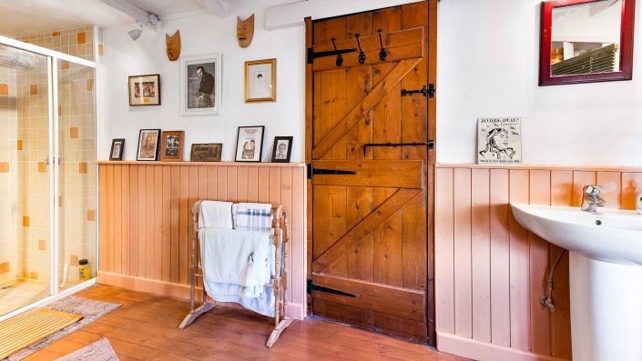 Image No.11-3 Bed Village House for sale