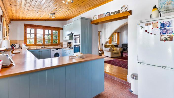 Image No.14-3 Bed Village House for sale