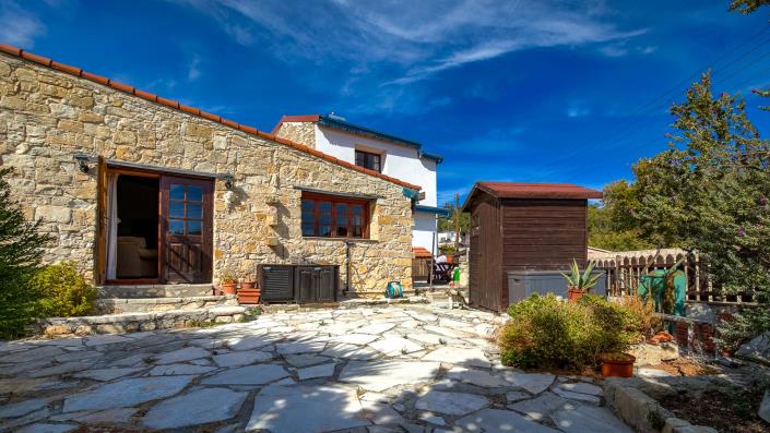 Image No.22-3 Bed Village House for sale