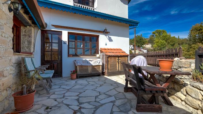 Image No.23-3 Bed Village House for sale