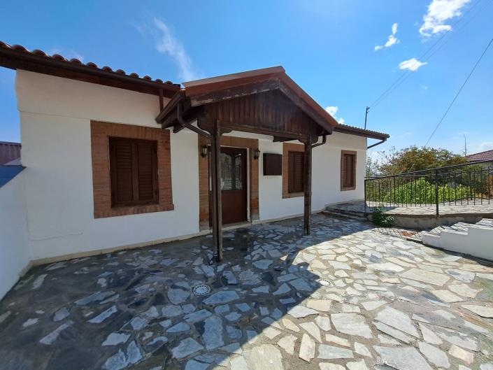 Image No.2-Maison de village de 3 chambres à vendre à Lemithou