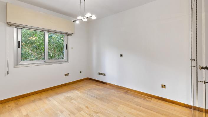 Image No.16-Appartement de 4 chambres à vendre à Agios Tychonas