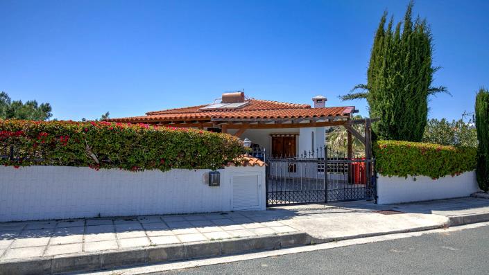 Image No.3-3 Bed Villa / Detached for sale