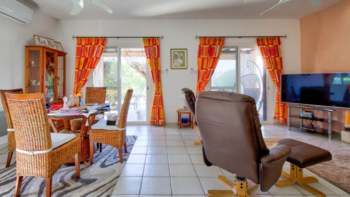 Image No.10-3 Bed Villa / Detached for sale