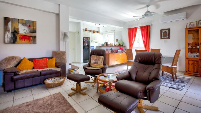 Image No.9-3 Bed Villa / Detached for sale