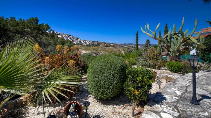 Image No.11-3 Bed Villa / Detached for sale