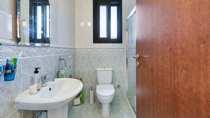 Image No.14-2 Bed Apartment for sale