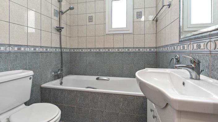 Image No.11-2 Bed Bungalow for sale