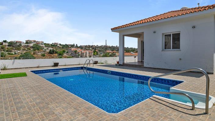 Image No.1-2 Bed Bungalow for sale