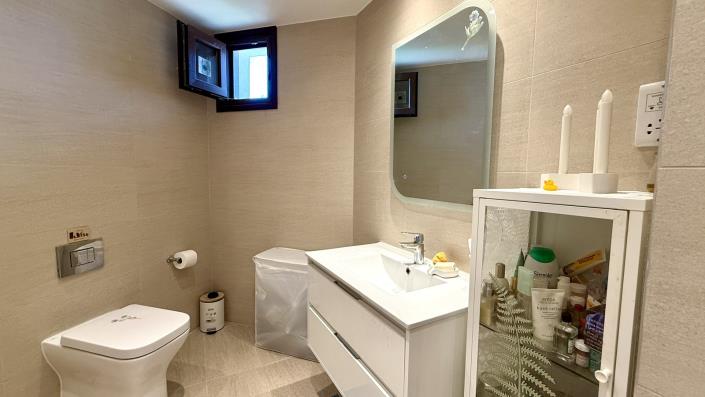 Image No.17-2 Bed Apartment for sale