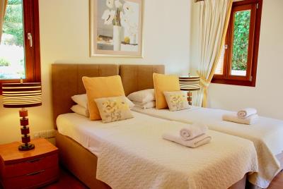 ID-996---Villa-for-sale--Aphrodite-Hills-Resort--Paphos--Cyprus--Comark-Estates_20