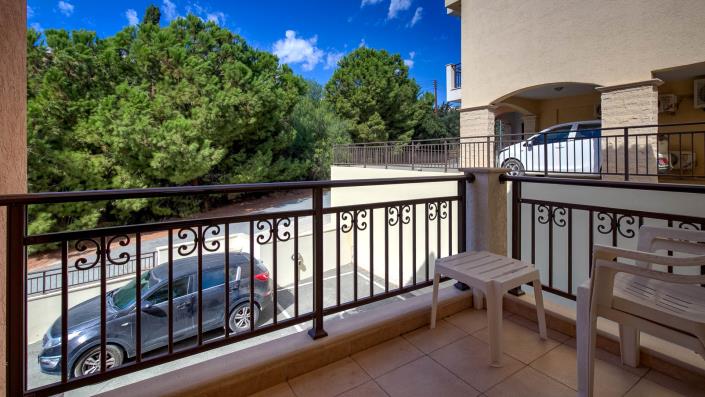 Image No.10-1 Bed Apartment for sale