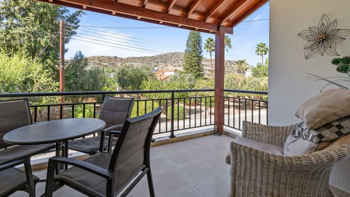 Image No.21-2 Bed Townhouse for sale