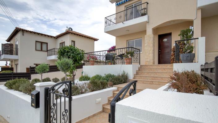 Image No.32-3 Bed Semi-Detached for sale