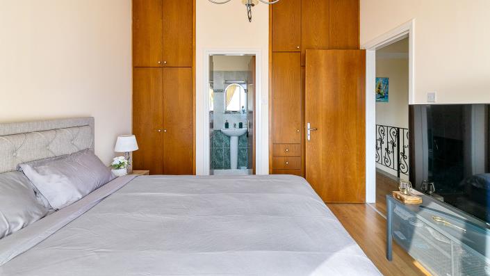 Image No.14-3 Bed Semi-Detached for sale