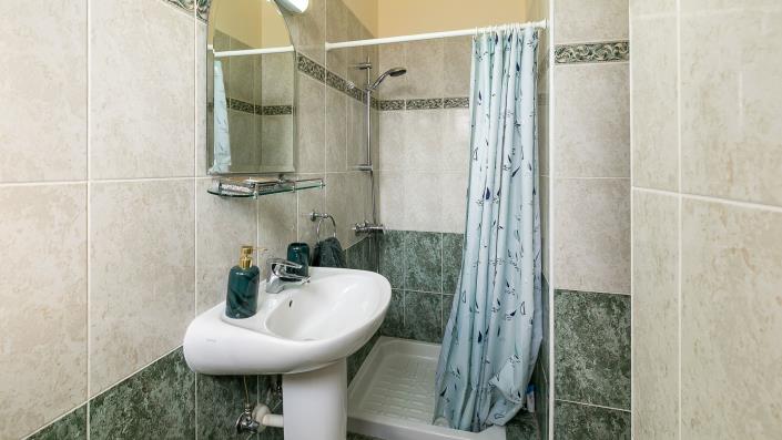 Image No.18-3 Bed Semi-Detached for sale