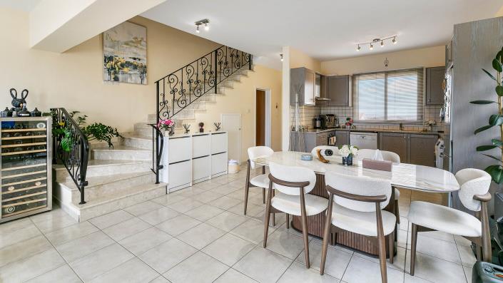 Image No.3-3 Bed Semi-Detached for sale