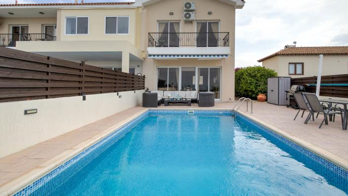 Image No.28-3 Bed Semi-Detached for sale