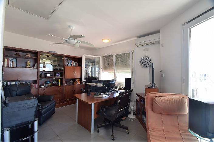 Image No.10-5 Bed Villa / Detached for sale