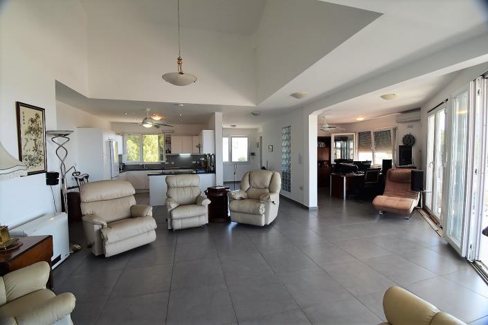 Image No.15-5 Bed Villa / Detached for sale