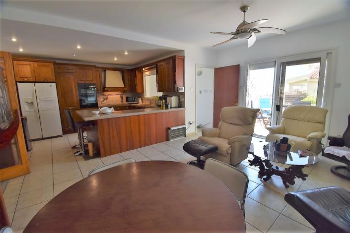 Image No.32-5 Bed Villa / Detached for sale